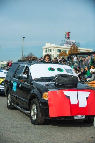 Dominion Christmas Parade 2016